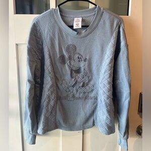 DISNEY sweatshirt